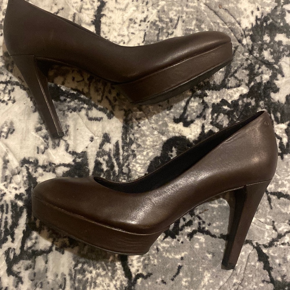 BRAND NEW rock port by adidas brown heels size 9